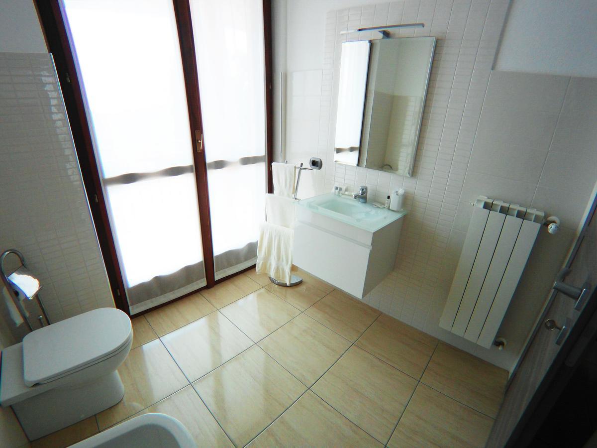 Bed and Breakfast La Tarantola Vermezzo Exterior foto